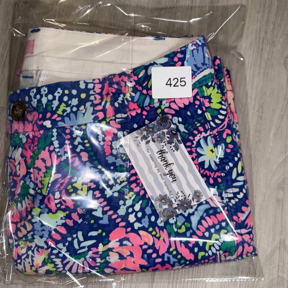 Lilly Pulitzer Callahan Shorts Blue Pink Floral Paisley Chino Size 6 RN88189 - Picture 12 of 12